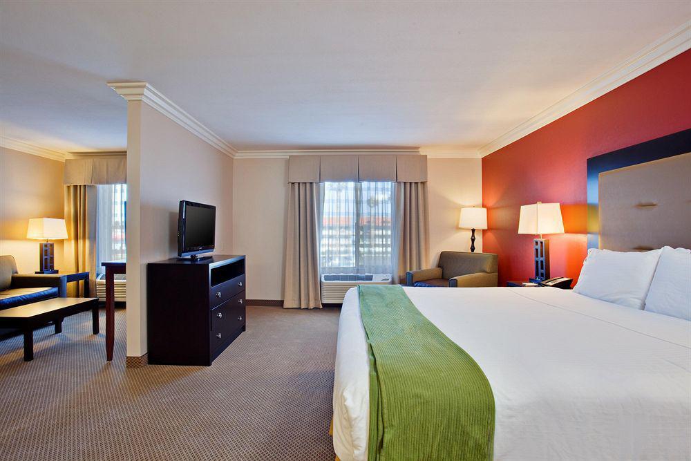 Holiday Inn Express Hotel & Suites Twentynine Palms, An Ihg Hotel Phòng bức ảnh