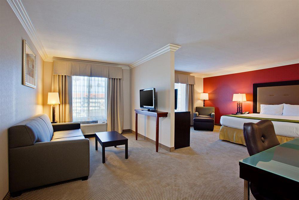 Holiday Inn Express Hotel & Suites Twentynine Palms, An Ihg Hotel Phòng bức ảnh